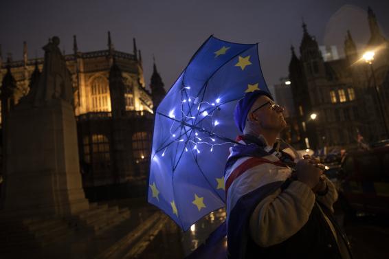Europa es el amplio paraguas que nos protege de nuestros propios fantasmas cainitas.