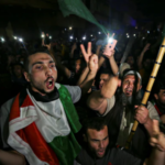 Manifestación en Teherán a favor del ataque con drones y misiles sobre territorio israelí. Foto Reuters