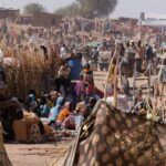 © UNICEF/Mohammed Jamal Las familias que huyeron de El Fasher, en Darfur del Norte, buscan refugio en un campamento para personas desplazadas.