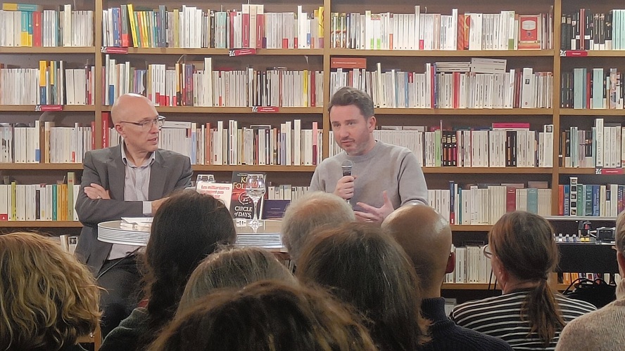 Gabriel Zucman (à la derecha) en una conférencia en Vincennes