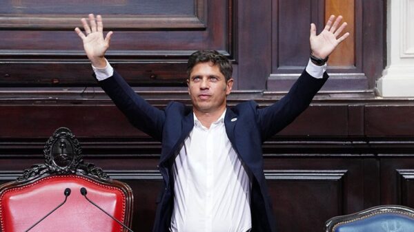 Kicillof en la apertura del 153.º período de sesiones legislativas de la provincia de Buenos Aires / Wikipedia